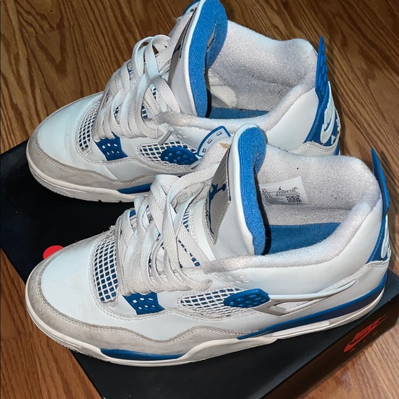 Jordan Retro 4 - Picture 2 of 6